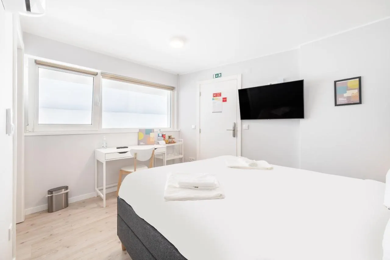 Olala Lisbon Oriente Suites C 0*,