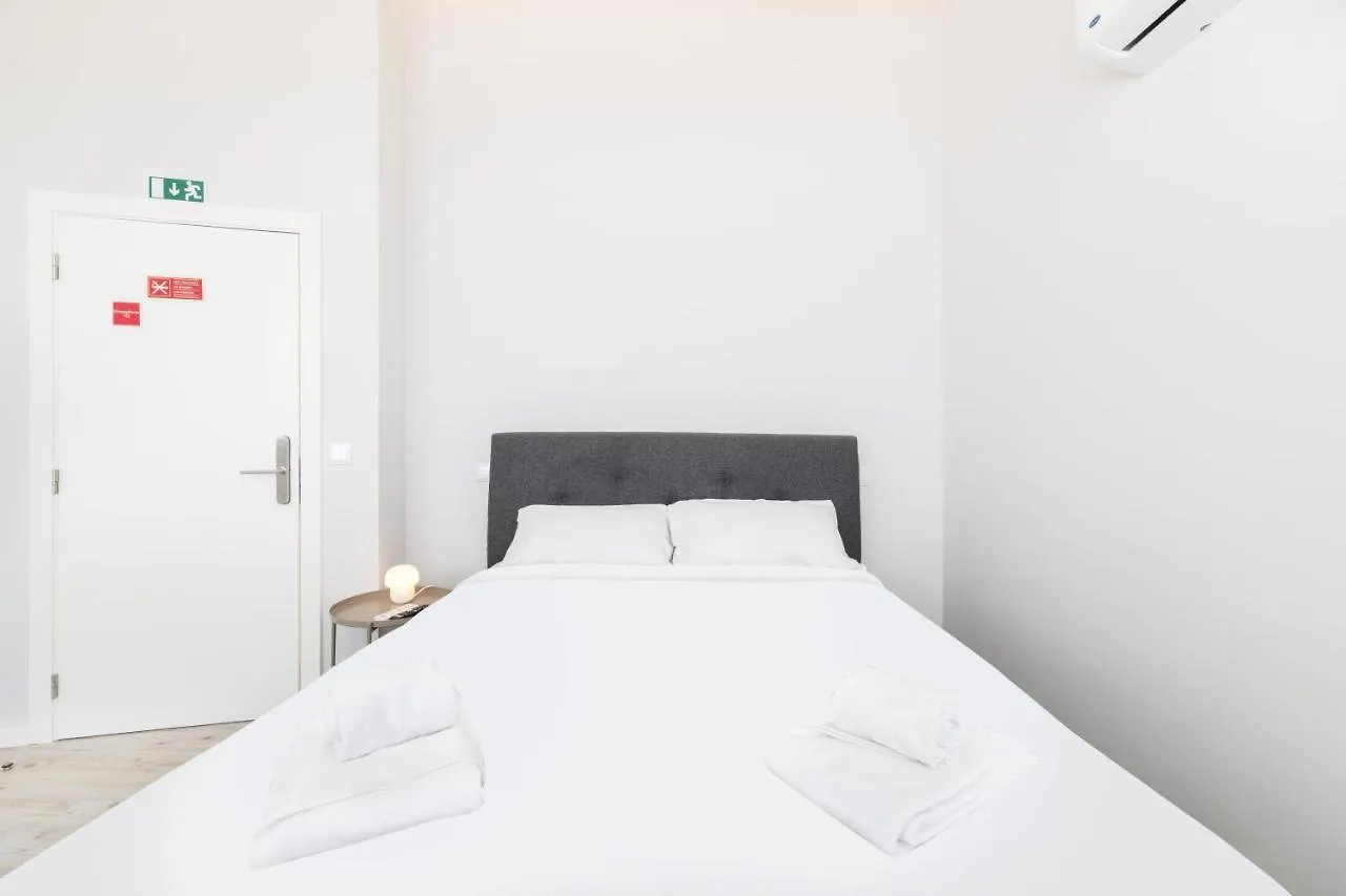 Olala Lisbon Oriente Suites C Casa de hóspedes